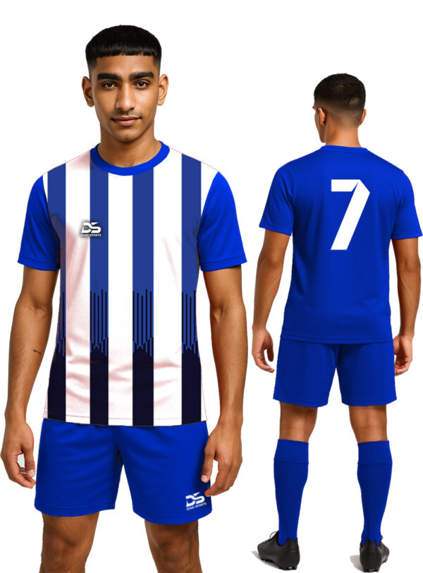 SOCCER/FOOTBALL KIT DISKI STADIUM